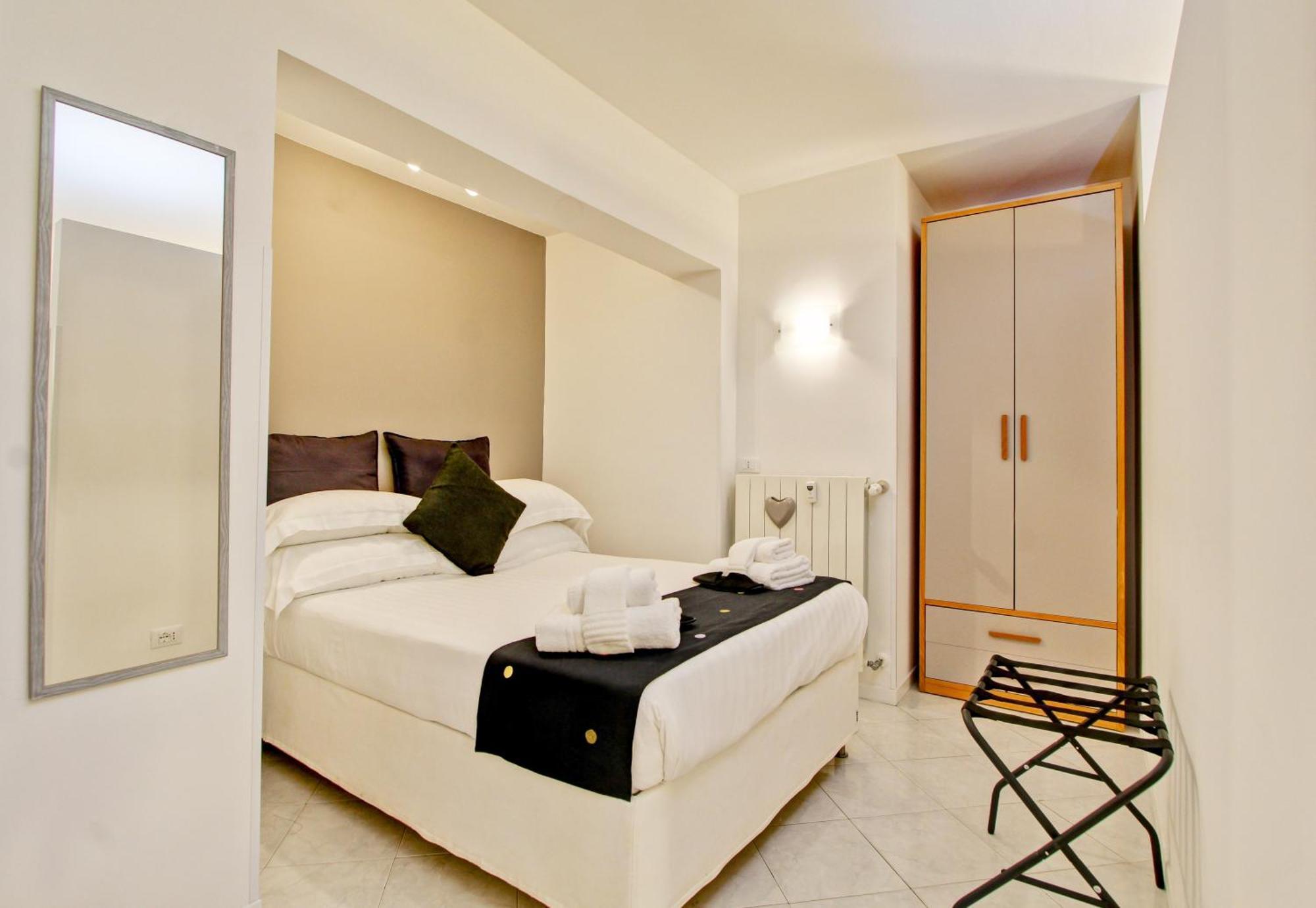 Fermata San Pietro - Con Parcheggio Apartamento Roma
